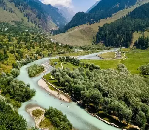 Majestic Kashmir Package from Delhi