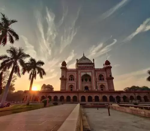 Amazing Delhi Agra Tour Package